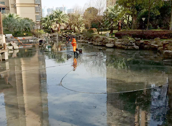 闽清景观池淤泥清理